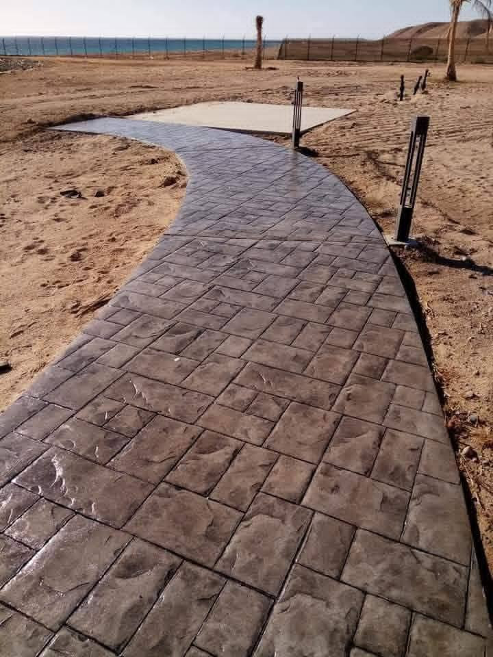 كادر عمل متكمل شرط اشراف مهندس
نقشات طبع درجه اولئ ***********
