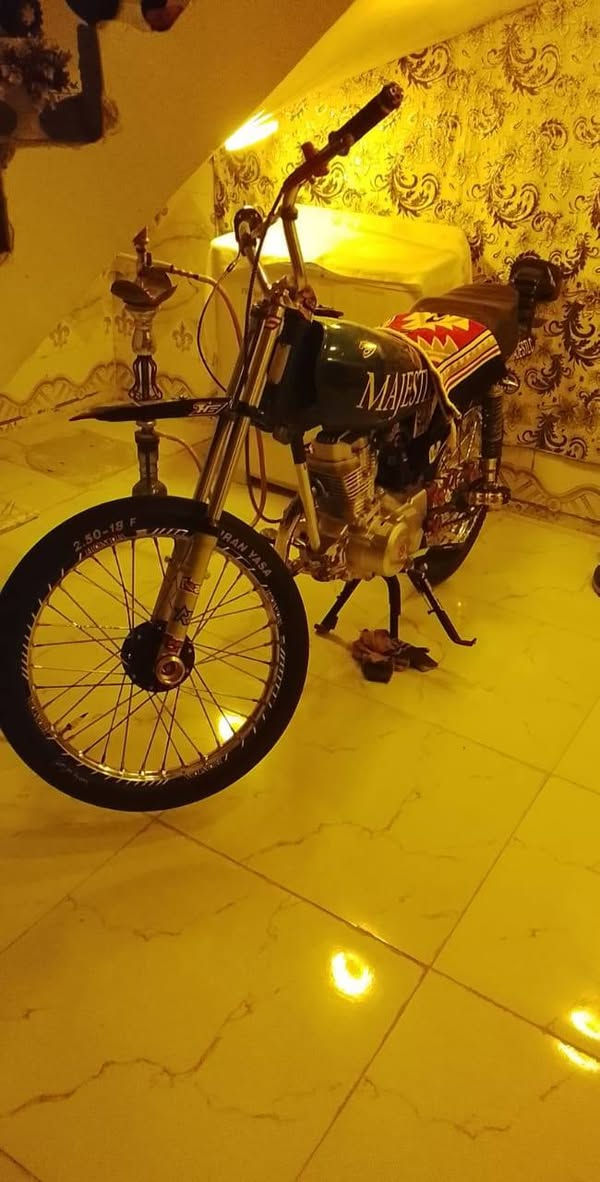 سلام عليكم دراجه نامه شلامجه مكان بغداد سعر 750 وبيه مجال رقم ***********
