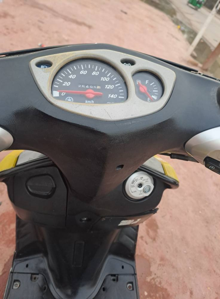 سلام عليكم سكنس نثيه سرعه 140دراجه خير من الله نكره سلف وهندر بكل وقت محرك لانضوح لاتبخير لاتنقيص شلعه ومعدل شك الكاع كهرباءيات كلها شغاله لايت زنون اشاير هورن دشبول بكلايت تايرات جدد بريكات امامي وخلفي كفرات كلها مختمه  دراجه خير من الله جيب فيتر وياك وفحص مكفوله من اسرقه وتاخذها من البيت رايدها ب400وبيها مجال حك جيه مكاني بغداد البلديات لتواصل واتساب او اتصال *********** بغداد, العراق
