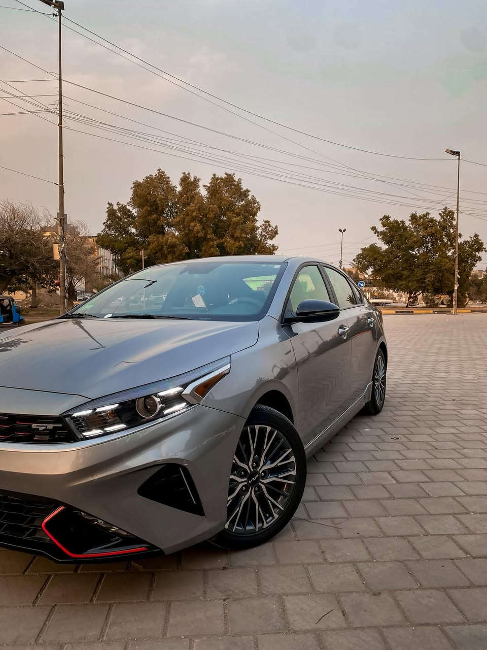 كيا فورتي Model: 2023
🔥Gt lien اعلى موصفات 
ماشيه السياره :16 mi
سياره :
⚡️محرك سياره دوش 2000
⚡️ بصمه 
⚡️ تحكمات ستيرن 
⚡️فتحه سلايد روف
⚡️تشغيل عن بد HoLDato
⚡️دخول ذكي لسياره وبصمه أبواب 
⚡️فتح صندوق حساس عن بعد وتحس عن بعد 
⚡️مري جانبيه حساسه ونقطه عمياء ومستشعره 
⚡️ رادار امامي خلفي ومستشعر وحساسات 360 درجه 
⚡️ شحن الجهاز واير ليس Remote phone charging
⚡️نضام auto hold كهربائي تحكم في الكير اوتماتيك في الازدحام 
⚡️كشن جلد . 
⚡️تدفى تبريد بالمقاعد 
⚡️قياده ذاتيه Self-driving
⚡️مثبت سرعه وتحكم ستيرن ذكي وتحديد مسار 
⚡️شاشه حجم (10.9) CarPlay 
⚡️مقاعد كهرباء Electric seating
⚡️ثلاث انضمه لقياده : sport-normal-smart
⚡️سايد بريك  Sidebreak : بصمه 
⚡️لد امامي خلفي 
⚡️ثلاث انضمه car lights 
⚡️سياره كلين بدون صبغ فقط بارد شي بسيط في الجامع الخلفي على كد اربع صابع وحوض تاير شي قليل ضرر ومسحوب حادث امريكا 
سياره رقم بغداد هزه ورقم جديد 
سعر السياره  $190
الاستفسار :***********
