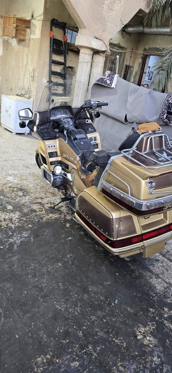 سلام عليكم دراجه كولدن 1500مكينه كير خير من الله كلها شغاله بك جك مسجل سعر 25 قفل مكان بصره ***********
