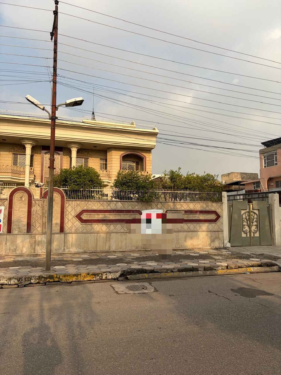 ♦️عروض♦️#مكتب مؤيد العلاف _ للعقارات ✔️

🔶 دار   تجاري للبيع حي الوحدة    🔶                                  

🔶طابقين 6نوم وهولين واستقبال سقوف ثانوية 

الموقع مميز سايدين مستشفى السلام      )
 
المساحة : 670 م 

الواجة 20 م 
 

        🏛️مراجعة مكتب مؤيد العلاف للعقارات🏛️

او الاتصال على الارقام 

📱اسيا ***********
 
📱 اسيا ***********

📱كورك ***********

📱كورك ***********

عنوان المكتب / الموصل _ حي المهندسين مقابل فندق قصر نينوى   

📌نستقبل عروضكم العقارية على الماسنجر او الواتساب
