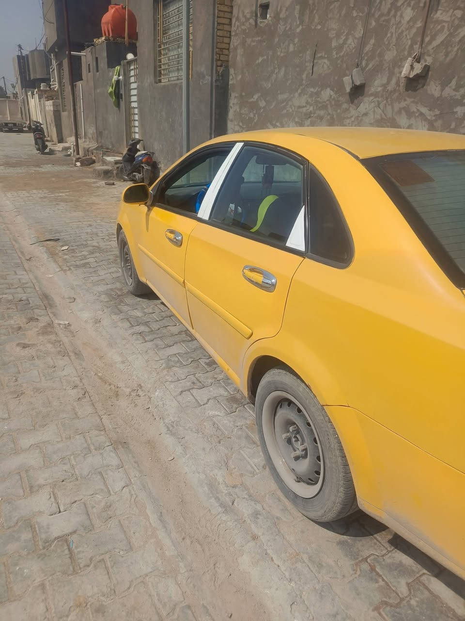 سياره البيع مستعجل علا وضعه لا غسل ولا شي 2011رقم نكليزي موجود الي حاب يتواصل ***********
