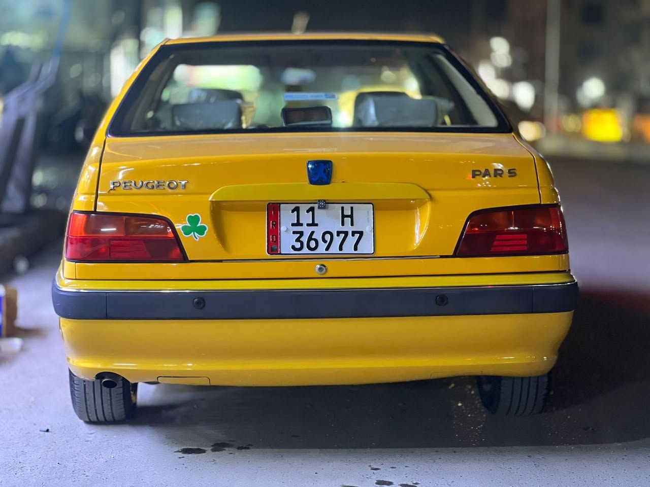 السلام عليكم بيجو بارص مديل 2018 سياره جديده ومكفوله رقم بغداد باسمي بيهه منضومة غاز سعر 60 
رقمي *********** 
مكاني مدينه الصدر
