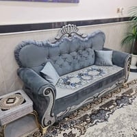 كنب • شبه جديد • ٤ طبلات