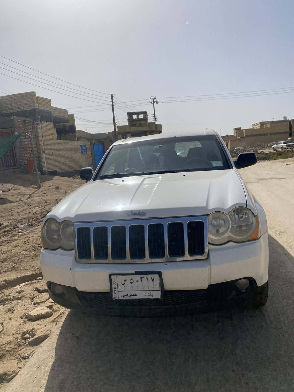 جيب شيروكي موديل 2008 السياره مكفوله عده ضربه الوارد وبيه طخه بصيطه بجاملغ المامي مثل ماواضح  بصوره للاستفسار *********** غير متواجد علفيس
