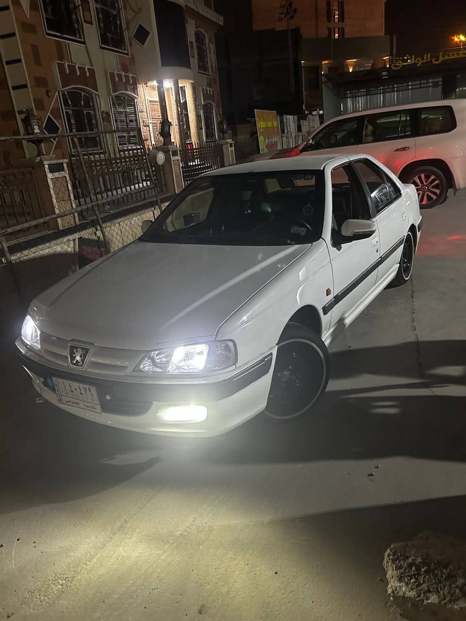 بيجو بارص موديل ١٧ مكينه فرنسي جديدة قبل شهر شديتها صدر جديد تبريد ثلج تخم تاير جديد  رقمها قادسية مشروع وطني بيها كم نقوصات بسيطة 
سعر 62 
***********
