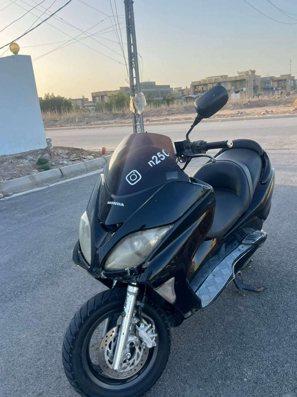 سلام عليكم فورزه 08 للبيع بيهه خيط بخار اول ما تشتغل ومن تحمه يروح دخان دراجه شلعه تخبل ومعدل 120 وترايك وين متريد ونضيفه قفل جنطه ستيرن شغال بصمه كهربائيات شغاله  سعر 450 مكاني كوت حي جامعه ***********

