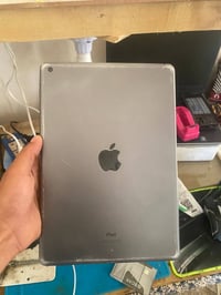 آيفون ٧ • ٣٢ • يحتاج بطارية