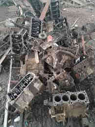 اشتري جميع انواع المحركات العاطلة يعني كوم حديد شعندك اتصل 07712993560