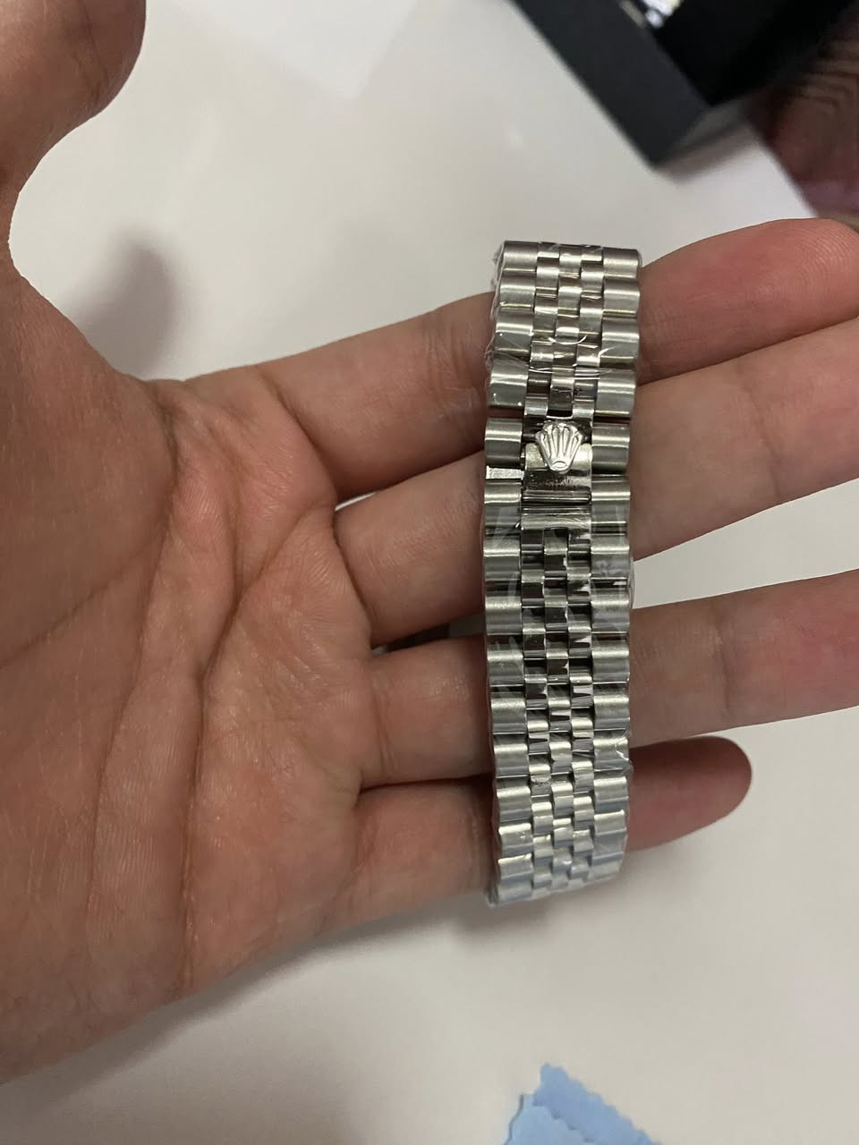 رولكس ماستر وزن ثقيل ب 25 على اول تم


**إذا كنت صاحب هذا الإعلان وتريد حذفه لأي سبب، رجاءا أرسل رسالة إلى الدعم الفني**