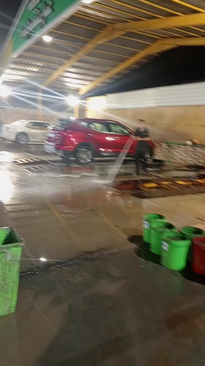 السلام عليكم سنتافي 2017
وارد امريكي تعال بنفسك أفحص وروح بالي يعجبك 
السيارة رادارات حساسات كلة شغال 
ماشية 98
نضافة السيارة 90/بال100
سنوية باسمي لسنة2031
السعر 146 لاستفسار الاتصال على الرقم 
***********
