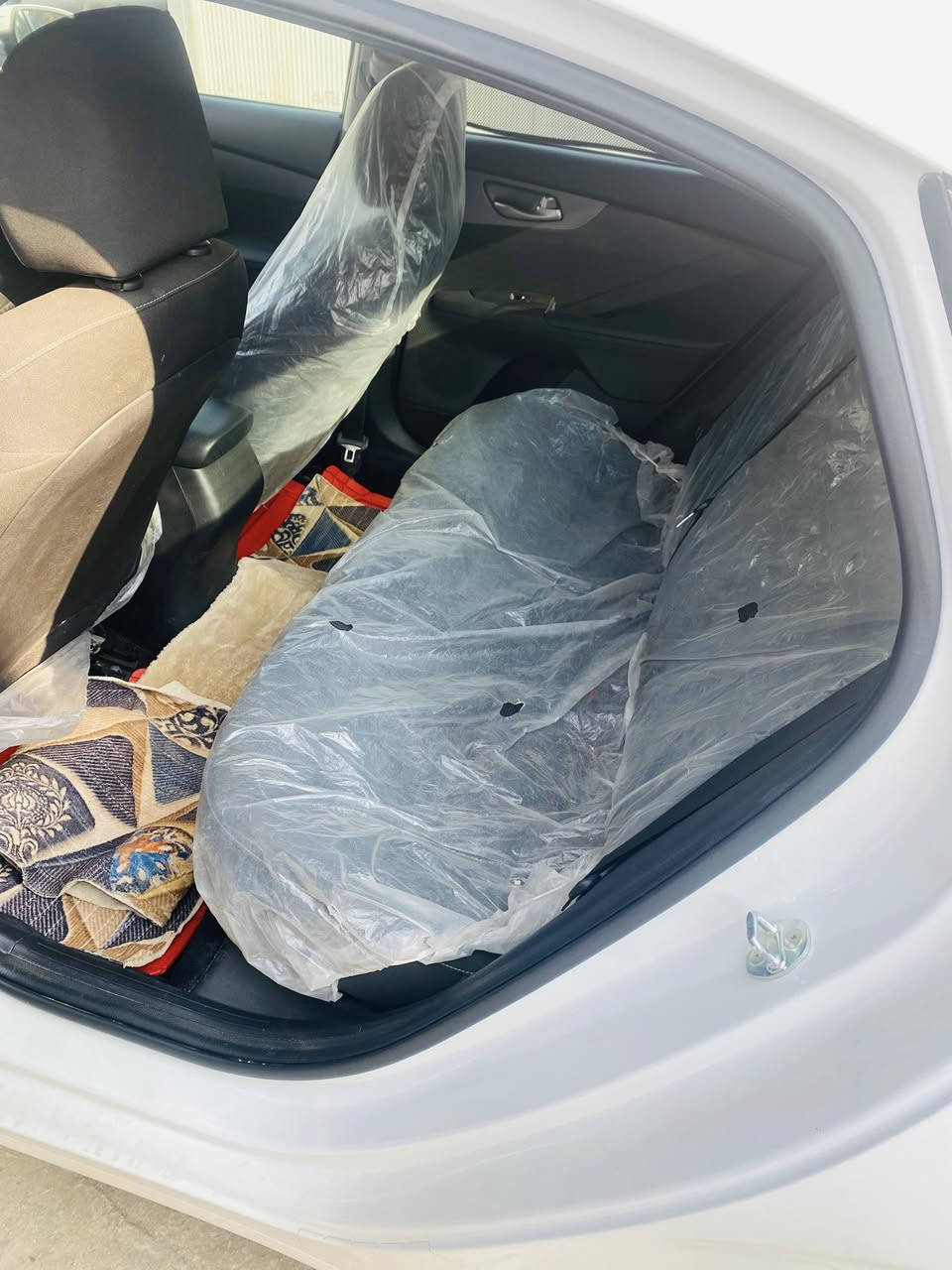 السلام عليكم فورتي 2021 نص فول جديدة سيارة ماشية 39 زيرو امريكي بيه فقط جاملغ الأمامي عارضه 147
*********** للستفسار
