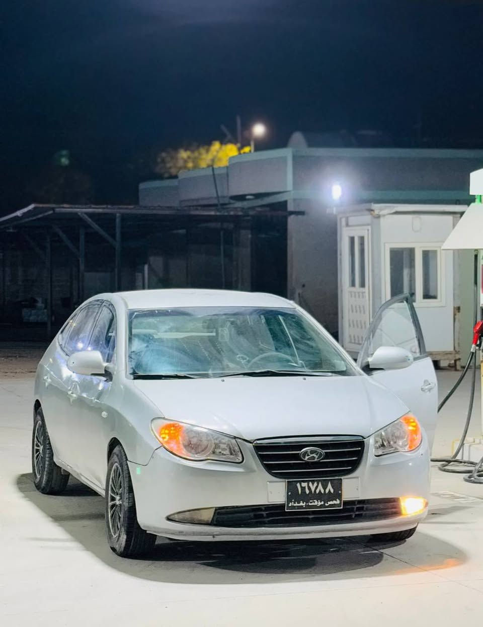 ‎بــــــــۆفـــــــــرۆشـــــتن 📢.

‎لــــۆۆۆۆۆۆۆۆک وەک شەریکە ماوەتۆ 📦📦.

‎سەیـەرەکە ماڵی دۆستە یەک دینار مەسرەفی تیا نەماوە سەقفـی شوشە نەبێ نەتەوێ

‎لەڕاستی جوانترە نەک بڵێی بەس ڕەسمە
‎ناو دەرەوەی لۆکە ماشاللە    
کوشن جلدی هیتەر
‎زەمانی هەموو شتێکی ئەکەم👍🏻👌🏻.

‎مەکینەو گێڕی وەشەرتە تەبریدی سارد و گەرم جایزە

شاشە و کامێرا
‎سەیارەکە مۆدێلی (2008)یە 

‎سەیارەی مەعرەز نیە ماڵی دۆستە

‎بەدوای عەیبا مەگەڕێ ڕۆن و پاتری  هەمموی جایزە  

‎یەک تەقەو ڕەقەی تیا نیە برێکی مەسبووتە 

‎کەمێ مەجالی برایانەشی تیایە
لە کەلارە

‎ئەوە ڕەقەمەکەمە یان ئەدم بۆ بنێرە لە خزمەتام موشتەری نیت سەری خۆت و منیش مەهێشێنە

***********
