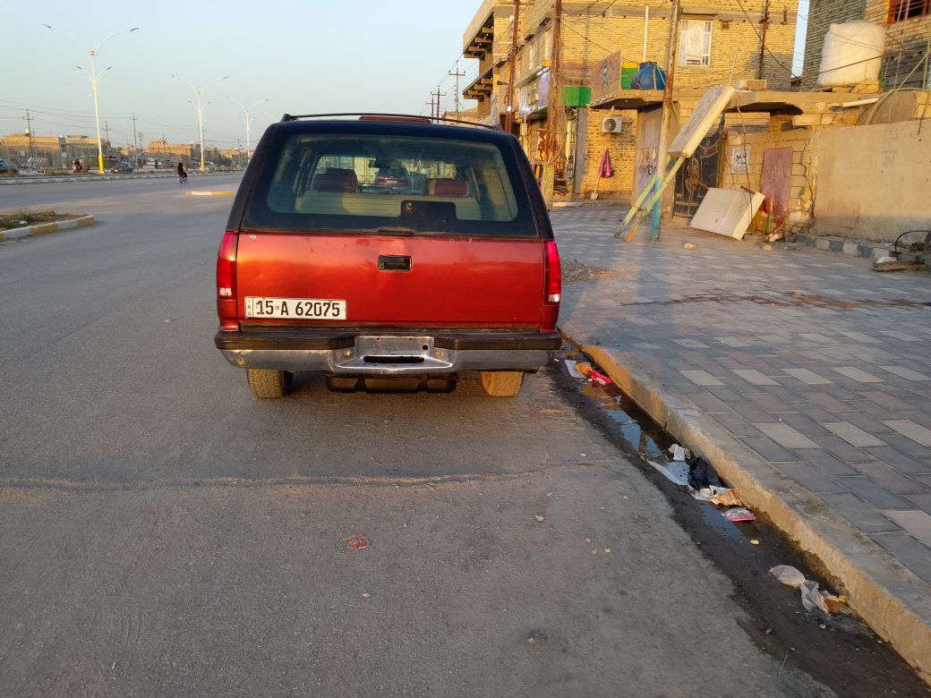 سلام عليكم بهباهان للبيع بسمنه محوره ديفور جبيره حداديه 
نضيفه 
سعر 38 المكان ذي قار الشطره 

***********
