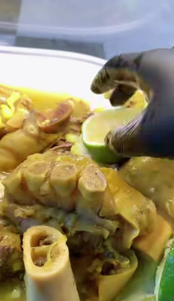 السلام عليكم غدا إن شاء جمعه متوفر للغداء تشريب الرچلين والكرشه ولبن العرب بليمون ،،🤤للحجز خاص متوفر توصيل 😋


**إذا كنت صاحب هذا الإعلان وتريد حذفه لأي سبب، رجاءا أرسل رسالة إلى الدعم الفني**