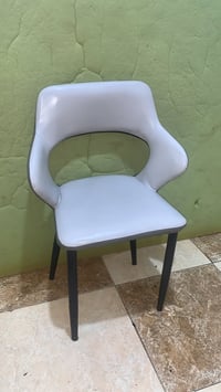 كرسي سفنج • طبي