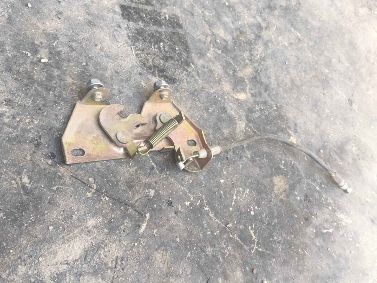 السلام عليكم غراض موطور شحن هارلي للبيع شتريد موجود شراي يجي خاص او يتصل ***********
