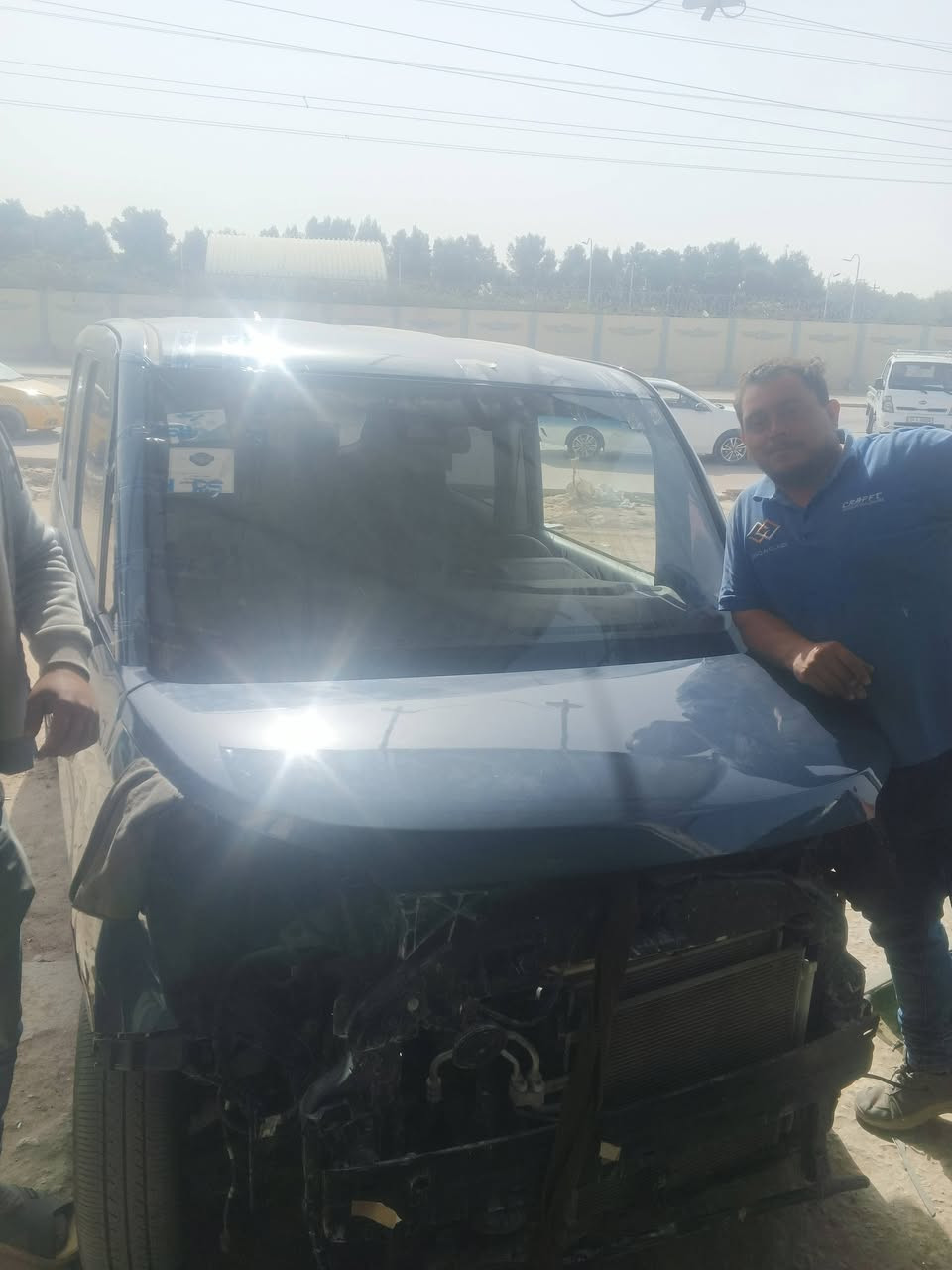 ‏-يتوفر زجاج السيارت الحديث والقديم 
‏-بأسعار جيده تبديل الزجاج الامامي الكافه انواع السيارات 
‏-تبديل الزجاج المضلل البيبان والخلفيه 
‏-ازاله التضليل من الزجاج الامامي والابوب
‏-تنضيف مكان الزجاج بعد ازالته  
‏-ويتوفر زجاج درجه ممتازه الكافه انوع السيارات 
‏-ويتوفر زجاج درجة اولى مع ضمان جوده العمل والزجاجه -فتره الضمان 2⃣سنوات 
‏مع احسن انوع السلكون 
‏-يتوفر جميع انواع الزجاج البواب لجميع انواع السيارات
‏-ويتوفر زجاج درجه ثانيه ضمان فقط جوده العمل وليس الجامه
‏-وتشوف الشغل اذا ميعجبك ربع متنطي والجامه هديه من -عدنه الك 
‏-موقعنا. النجف شارع المطار مقابيل باب دخول المطار
‏-للاستفسار اكثر اتصل بنا او مراسله ع واتس ***********
‏***********واتس
