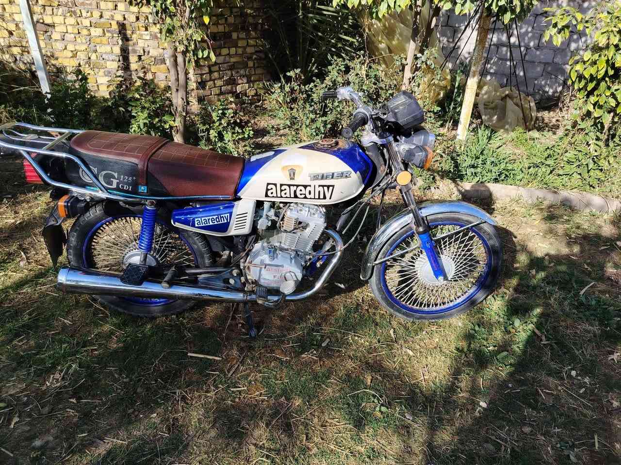 السلام عليكم دراجه للبيع موديل 19 ما مفتوحه مكفوله من كلشي سنويه كمركه مدفوع باقي بس الرقم السعر 800
مامتواجد عل فيسبوك هاذا رقمي ***********
