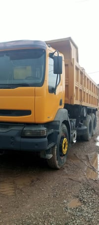 رينو للبيع موديل 2003مواصفات دوله سياره مربوطه قاطره ومقطوره الاستفسار...