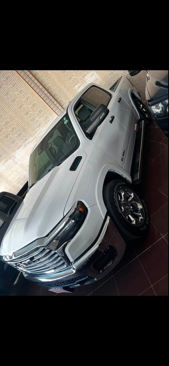 دوج رام 2025بيك هورن
4X4دبل اكسل
شاشة وسط تحكمات ستيرن خطوط شارع بصمة تشغيل عن بعد كشن منفصل 
حجم المحرك 3600 V6 كير ومحرك شرط
ماشية فقط 36ميل
حادث سيارة جاملغين صبغ بدون دواخل وشاصي ايرباك تكمة وحدة فقط سستم شركة
رقم شاصي /1C6RRFFG2SN518953
سيارة بدون رقم تترقم شمالي دهوك/اربيل/سليمانية
سعر 255ومجال
***********
