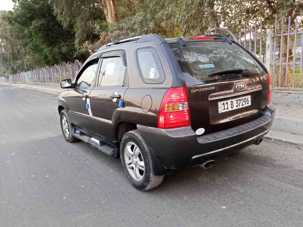 السلام عليكم كيه سبورتج مديل2008وارد أمريكي السيارة جديدة وجاهز مكينة وكير وحداديه  وصدر وتبريد وتخم تاير مكفولات مكينة 6سلندرماشيه165الف  العنوان بغداد الامين الثاني رقم الهاتف *********** السعر92$
