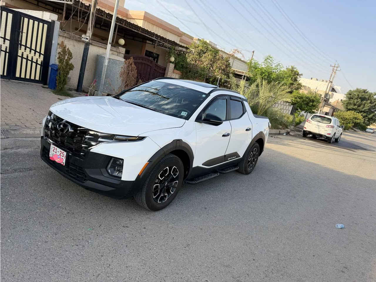 بكب هونداي سانتا كروز 2024 ماشية 25 الف اعلى موصفات
1/1 موصفات XRT. ابيضّ ثلجي 

سيارة كلين تايتل مكفوله كفالة تامة من دعامية للدعامية اطيه شرط (بدون غرق بدون صبغ بدون تبديل بدون شخوط بدون رصعات بدون شخوط بدون كلشي كله مكفوله)

محرك 2500 توربو مرغوب 
بصمة أبواب بصمة تشغيل عن بعد
فتحة سلايت تحكمات شحن واير لي ست موبايل اتوهولد دفع رباعي تريشه بلادي شركة بالأبواب دوسات بلادي شاشه جبيرة إطار حجم جبير رادار جوانب امامي حجر صالنصا كله بلادي أبواب بصمة مانع تزحلق نظام ايكو وسبورت ونورمال وشفطات بالاستيرين كشنات جلد تدفئة وكهربائي لايتات عدسات ليت داوار الإنارة سيارة كله شرط داخله العراق جديد تترقم شمالي فقط (أربيل سليمانيه دهوك حلبجة )حسب رغبه المشتري مكانه كركوك حي العسكري 
سعره 212  بيه مجال للطيبين 

***********
***********
