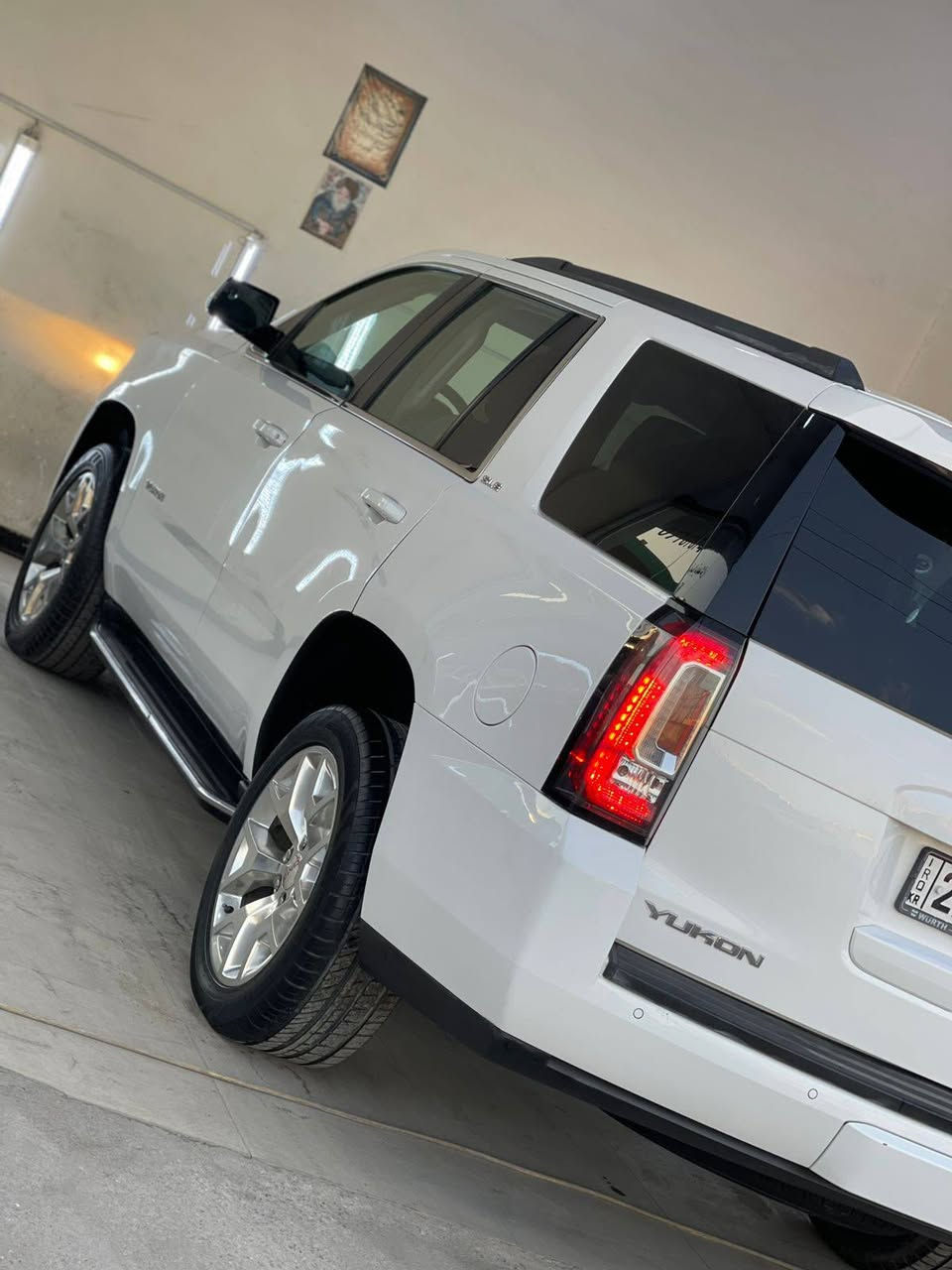 بدون مراوس نقد فقط
ياالله ..جي ام سي يوكن  ..موديل 2016 ..ادوات ..ادوات ..دخول جديد .سياره جديده بمعنى الكلمه .كير محرك بلكارتون ..كفاله .من الكص ..والضربه ..والسرقه ..والعشائر ..سياره جاهزه من كلشي اي نقص مابيها ..مكان بصره ..السعر 165 بيها مجال قليل *********** بدون مراوس
