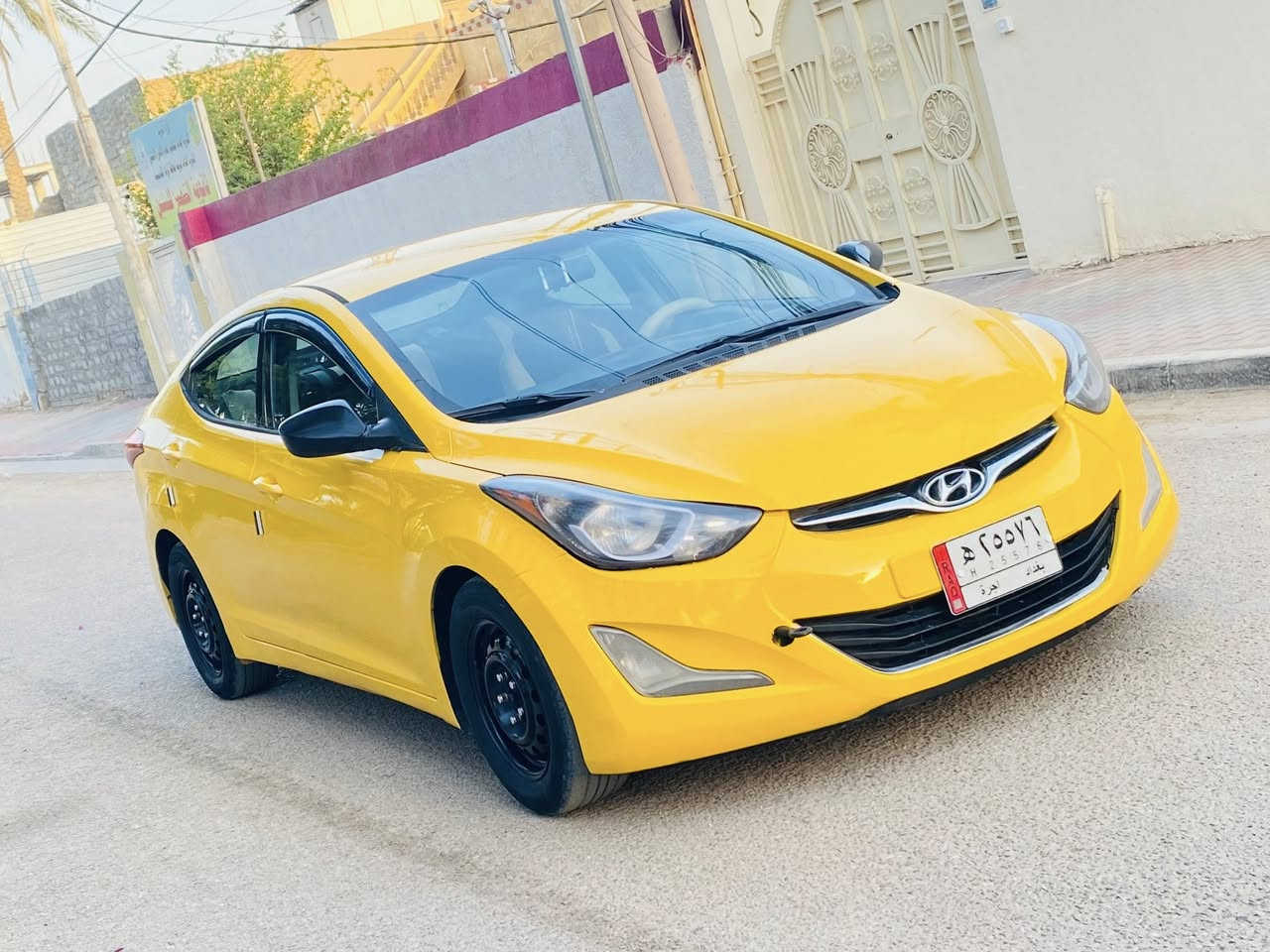 السلام عليكم للبيع هونداي لنترا مديل  2015 وارد امريكي حادثه بنيد فقط بدون دوخل ماوصفات تحكم شاشه مكينه 1800 مشروع وطني مصفره هيه وغرمات السيارة جديده حيل وجاهزه واي نقص مابيه كير مكينه مكفولات حداديه تخم تاير تبريد ثلج السعر 102 لاستفسار اكثر ***********. مكان السيارة كربلاء
