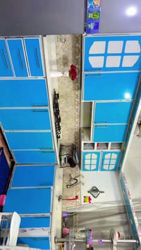 سويته ب مليونين و٨٠٠  قبل سنه للبيع  ب400  مع طباخ للتواصل واتساب 0788...