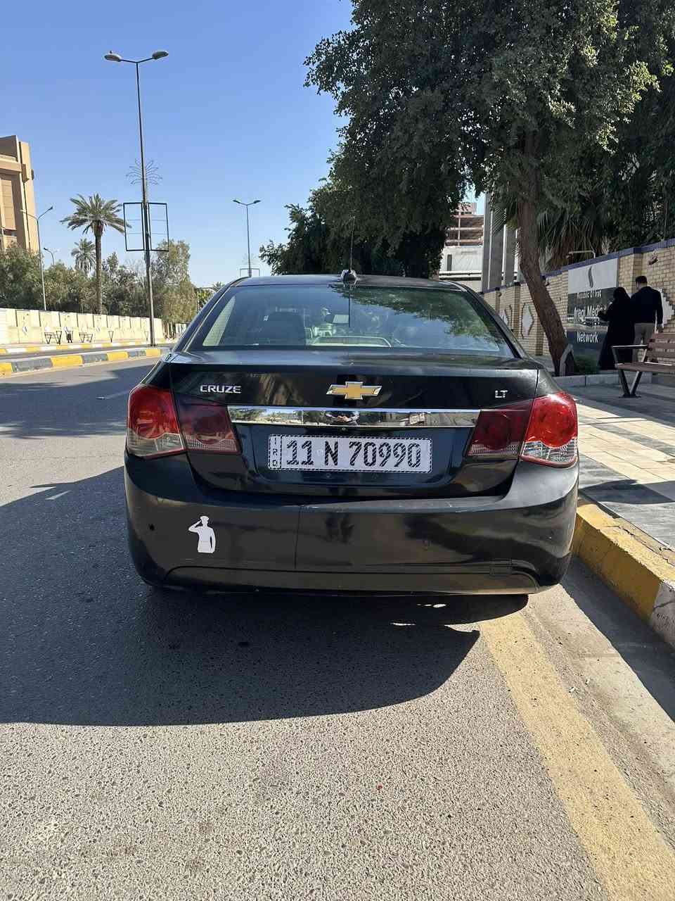 السلام عليكم
كروز موديل ٢٠١٦ LT
هزه وسنويه جديده رقم بغداد الدولي 
كير ومكينه بلاديات 
تبريد تدفئه شغالات تحكمات ستيرن شاشه وكاميره 
عليها زوج تايرات جدد 
بيها الباب الورا سايق مصبوغ ونص الجاملغ الخلفي 
مكانها بغداد الصالحيه 
السعر ٨٥
***********
