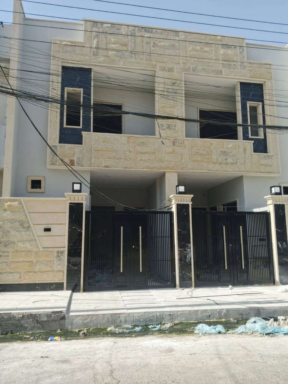 🏠🏠دارين للبيع للبيع 🏠🏠

🕋اتجاه الدار قبلة🕋

بسعر مناسب جدا 2026

🔑استلام مفتاح🔑

📍الموقع حي الميثاق قرب مجسر الميثاق 

طابقين

3غرف نوم

صحيات بالطابقين

مطبخ 

المساحة100

الواجه 5 

↕️مكون من طابقين

✅سعر الدار عبر الهاتف 

مكتب التهاني للعقارات سايدين الميثاق مجاور شركة الحافظ 

👤فيس بوك #مكتب التهاني للعقارات

☎️***********☎️

☎️***********☎️
