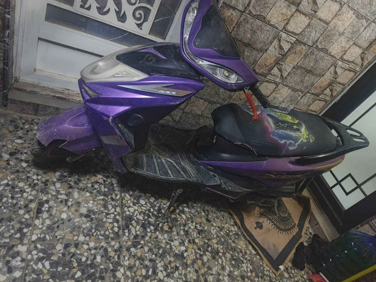 السلام عليكم سكنس صيني نضيفه كهربايات شغاله كله مجفته مره كذالك كابريتر مبدله جديده 
السعر 300 الف وبيه مجال بسيط
العنوان الميلاد قرب المتسوق ماركت.


**إذا كنت صاحب هذا الإعلان وتريد حذفه لأي سبب، رجاءا أرسل رسالة إلى الدعم الفني**