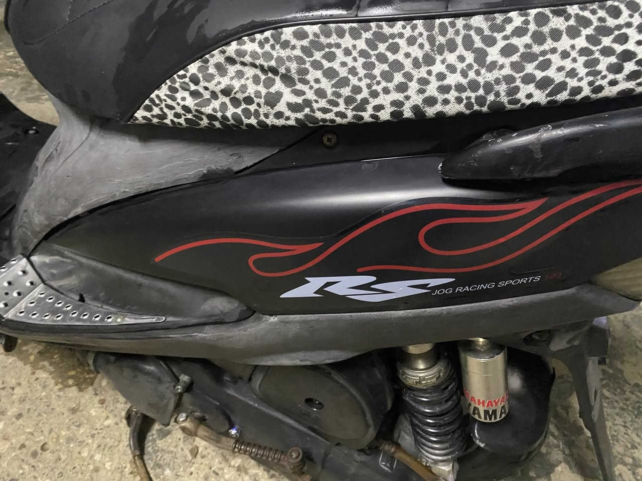 للمراوس بغير لون هاذني جديدات كلشش  اسود طافي


**إذا كنت صاحب هذا الإعلان وتريد حذفه لأي سبب، رجاءا أرسل رسالة إلى الدعم الفني**