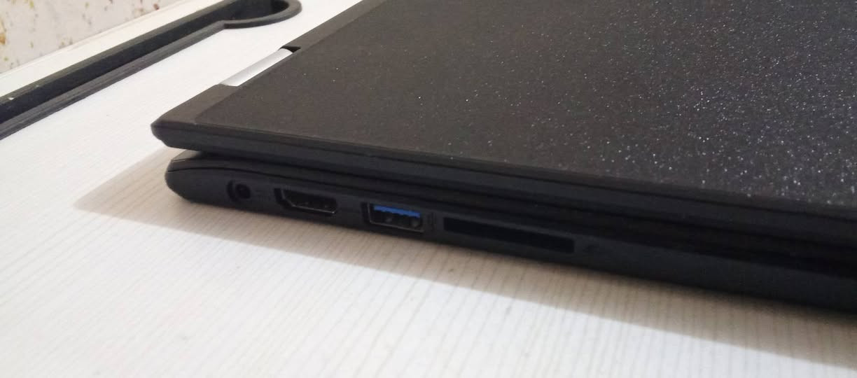 لابتوب أيسر جديد  لمس 360 درجه   للبيع بسعر 150
مواصفات في صوره 
رقم ***********
