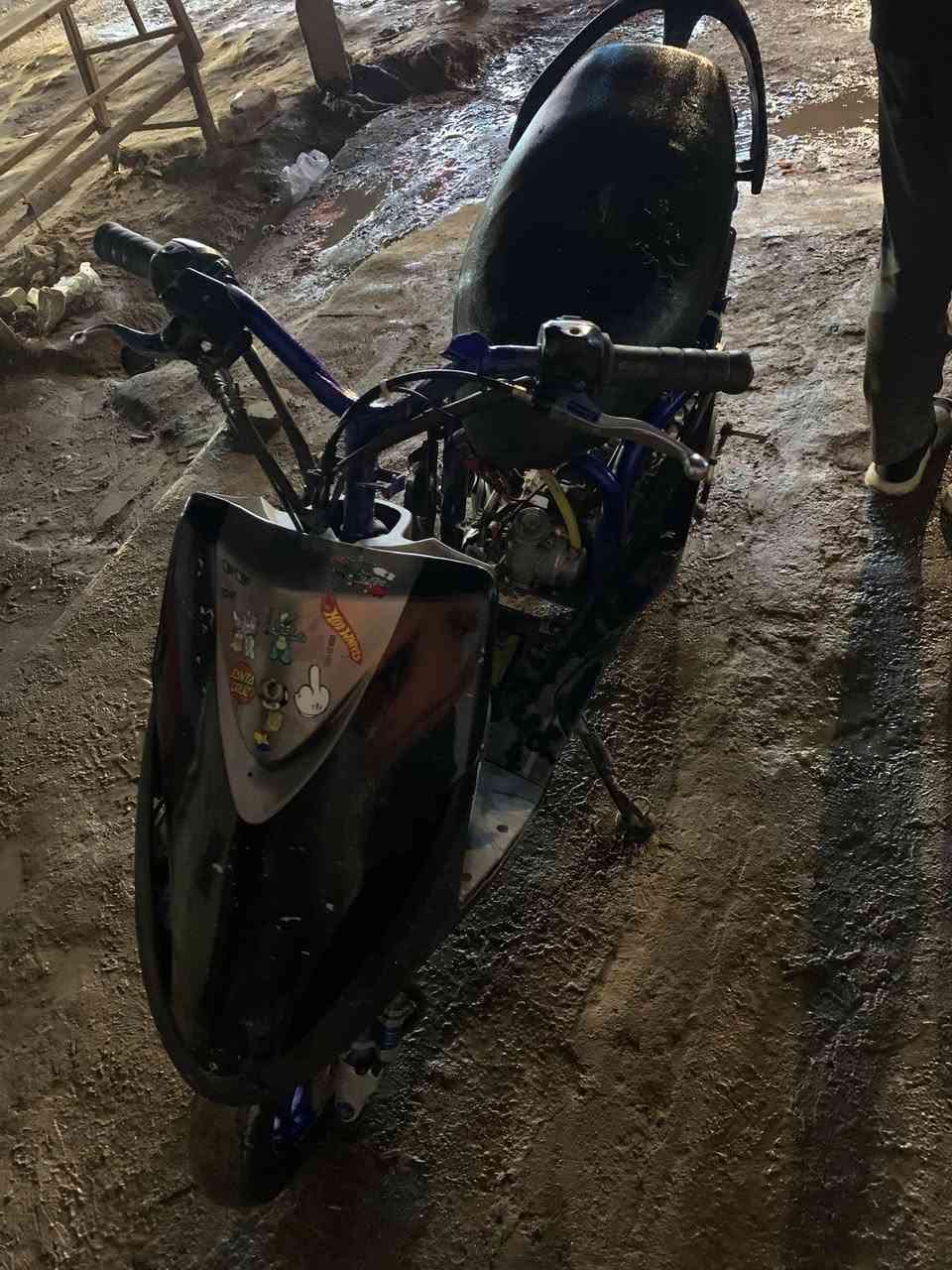 سلام عليكمماكس عدله هندر واحد تشتغل بعز البرد  سلف شغال بس باتري كاعد عوزها كلج خلفي سعرها 350 وبيها مجال حك الجيه مدينه مكاني رقمي ***********او مراوس
