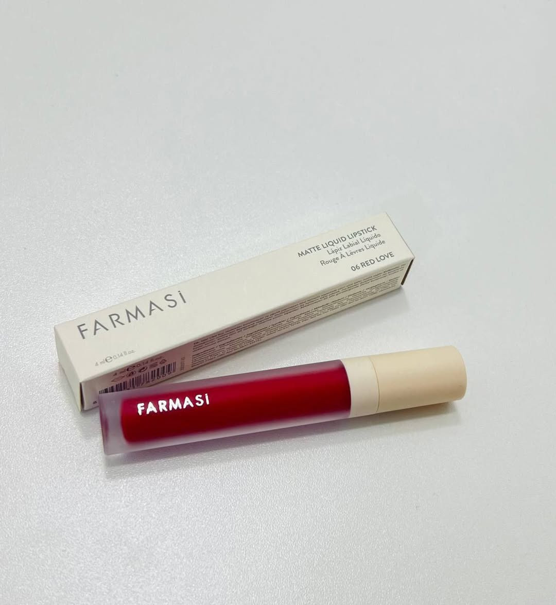 هذه مجموعة من أحمر الشفاه السائل المطفي من فارماسي (Farmasi Matte Liquid Lipstick). 
تأتي المجموعة في عبوة تحتوي على 12 قطعة.
تتميز بتركيبة غنية بالألوان وتدوم طويلاً دون أن تتسرب أو تنتقل.
القوام كريمي ينساب بسلاسة عند التطبيق.


**إذا كنت صاحب هذا الإعلان وتريد حذفه لأي سبب، رجاءا أرسل رسالة إلى الدعم الفني**