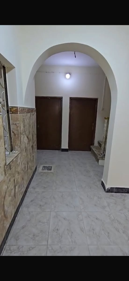 بيت للايجار في منطقة الموفقية – الأملاك
مساحة البيت 180 متر
يتكون من غرفتين وصالة واسعة واستقبال كبير
سعر الإيجار 650 ألف

للاستفسار الاتصال على الرقم ***********
