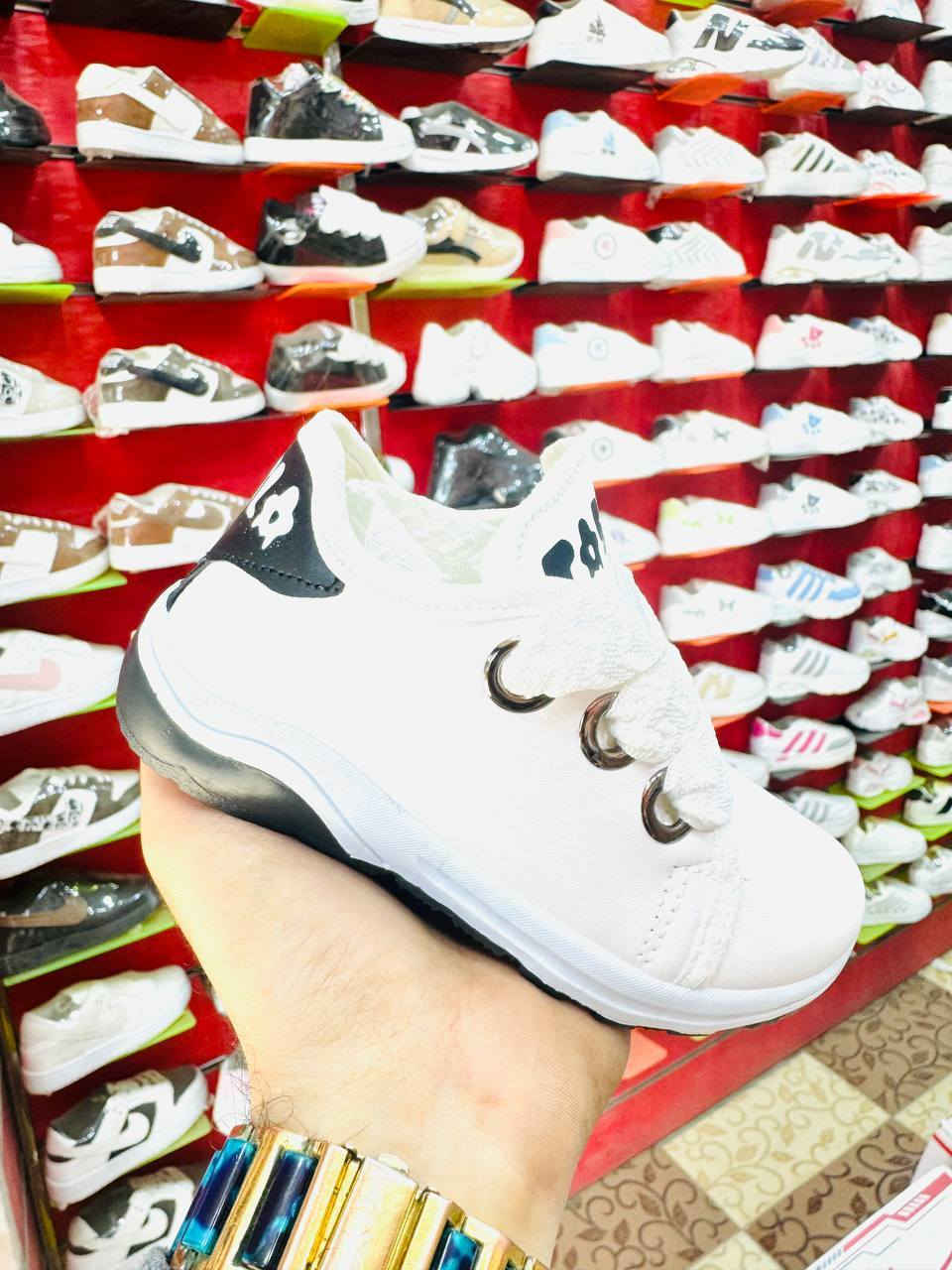 🤲معانا يارب 🤲💥مكتبنا H&M💥عامل قلبان واللي💥💫 هايكون معانا هوالكسبان 💥🔥 تمتع بالجودة والأناقة 💥🔥�
 مع تشكيلتنا المميزة من الاحذية 💥🔥
تسلا  👟 محير👟 
   فوندي مستورد✅ حقن فرش طبي 💥💯
نعل 2لون 🐦‍🔥
الكرتونة5 جوز لون واحد 
مقاسات من 24/28👉👉
السعر /90ج
سعر  الكرتونة ب/450ج💥💫
شحن فوووري لجميع المحافظات 🚛🚛
للحجز والاستفسار واتس او فون 
01283818410📲
قناه التلجرام عليها الشغل كله بالاسعار تنورونا https://t.me/MarinaRefat👉


**إذا كنت صاحب هذا الإعلان وتريد حذفه لأي سبب، رجاءا أرسل رسالة إلى الدعم الفني**