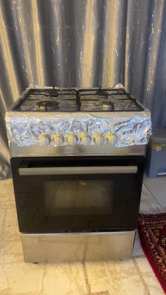 طباخ 4 عيون مستخدم للبيع ٦٠الف ***********
