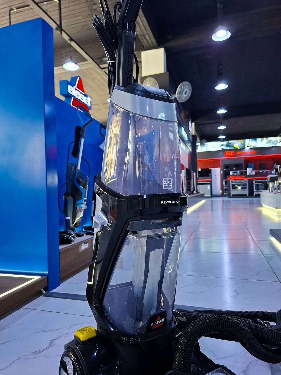 تخفيضات على مكنسة BiSSEll 2066 بسعر خاص 🔥🔥
#معرض لورنس للأجهزة الكهربائية
وكيل معتمد لأفضل الماركات:
HITACHI • Hisense • DLC • gorenje • Fakir • BiSSEll
العنوان📍: الموصل – حي الوحدة –قرب جامع الصابرين
للطلب والاستفسار الاتصال ع الارقام التالية :
كورك / ***********
اسيا  / ***********
