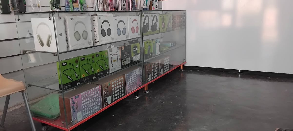 سلام عليكم
للبيع فاترينات عدد 4
3طول متر سعر الوحده 50الف
1طول متر وربع سعره 75الف
مكاني الكرابلة
***********
