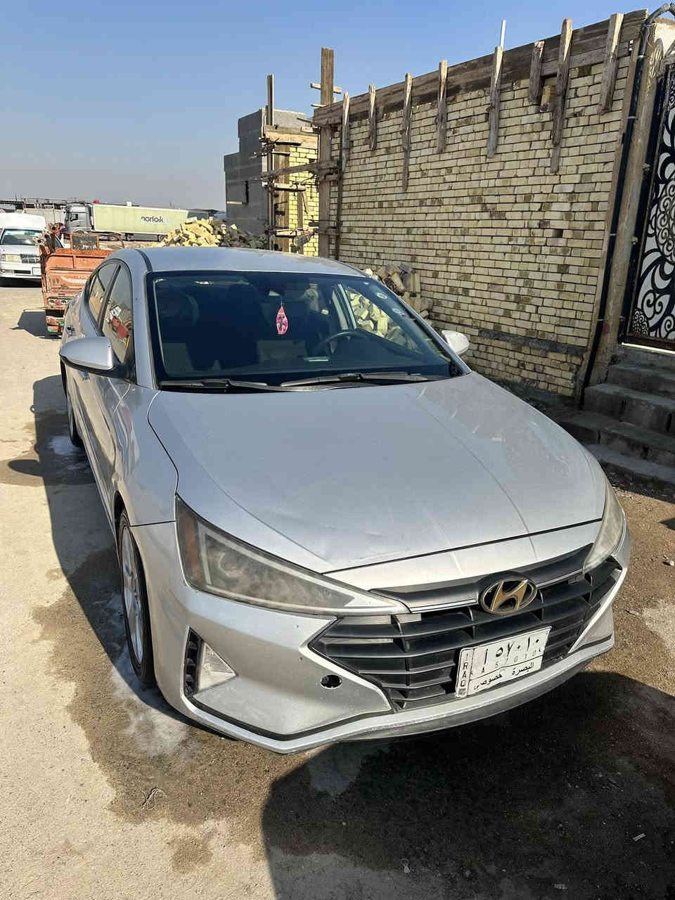 السلام عليكم النترا 2019 امريكي ضربته صندوق والجاملغ الخلفي والمدكر الامامي بي بارد محرك 2000 دوش رقم بصره حرا السعر 108 وبيهه مجال بسيط مكاني البصره حي بغداد هذا رقمي ***********
