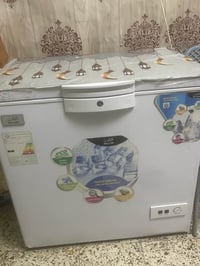 مجمده لبيع استعمال بسيط جديده 14قدم  المكان بغداد علي الصالح رقم 07715...