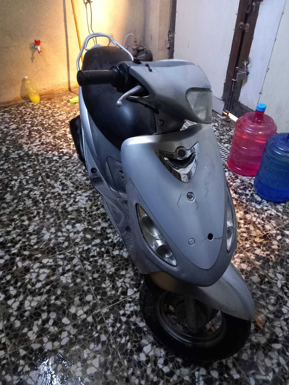 سلام عليكم 
ماكس منغولي للبيع قبل 3ايام نزلت من الرمبه كلها بلاديه 
الموقع الامين الثانيه قرب جامع الاسراء والمعراج 
للاستفسار ***********
السعر 550 قفل
