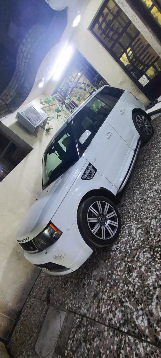 سلام عليكم
رانج روفر سبورت بدون سوبر 
بدون سوبر عادي HSE تنفس طبيعي 
اقوى مواصفات في رانج روفر (اتو بي غراف)
مكفولة عدى شبر في الجاملق الامامي صبق 
1/ لون ابيض لؤلؤي 
2/ 5 بصمات 
3/ 5 ويل كب 
4/ 5 كاميرات 2 في الدعامية 
5/ صندوق كهربائي و شفط 
6/ كشنات جلد و مخمل
7/ كشنات ترحيب + حضن + نفخ + خزن ميموري 
8/ أستيرن كهربائي و ترحيب اوتو + شفتات في الاستيرن
9/ سقف كنتارة + تكم كنتارة 
10/ 11 يرباكات + تحت الاقدام 
11/ فتحة سقف سلايت روف 
12/ جام اوتو + تنزيل و تصعيد عن بعد 
13/ ثلاجة وصطية + شاشة أعطال و شاشة تحكمات 
14/ شاشات خلفية + تابلت في المسند الوسطي الخلفي 
15/ لايتات ابيض ثلجي زينون + كشافات زينون 
16/ جكات جوبلس تعلي تنصي 
17/ 5 وضعيات سياقة 
18/ مري شفط + قلاب عند البك 
19/ دبل جكمجة + سماعات هارمن كاردن 
20/  فور ويل 
21/ نيكلات + تكم اسود بلاك 
اخم تاير جديد + جوبلس جديد + ماطور رفع جديد+ فيتبم جديد 
عدد كاملة من سبير و جك و سباين 
رقم بغداد شبه مميز مكاني بغداد الأورفلي السعر 132 بيها مجال 
***********

