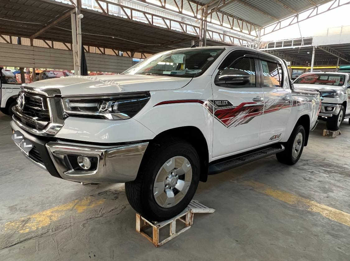 السلام عليكم
فورويل 
موديل 23
كفاله عامه
كير عادي
رقم اربيل
واسط قضاء الزبيديه 
$290

***********
