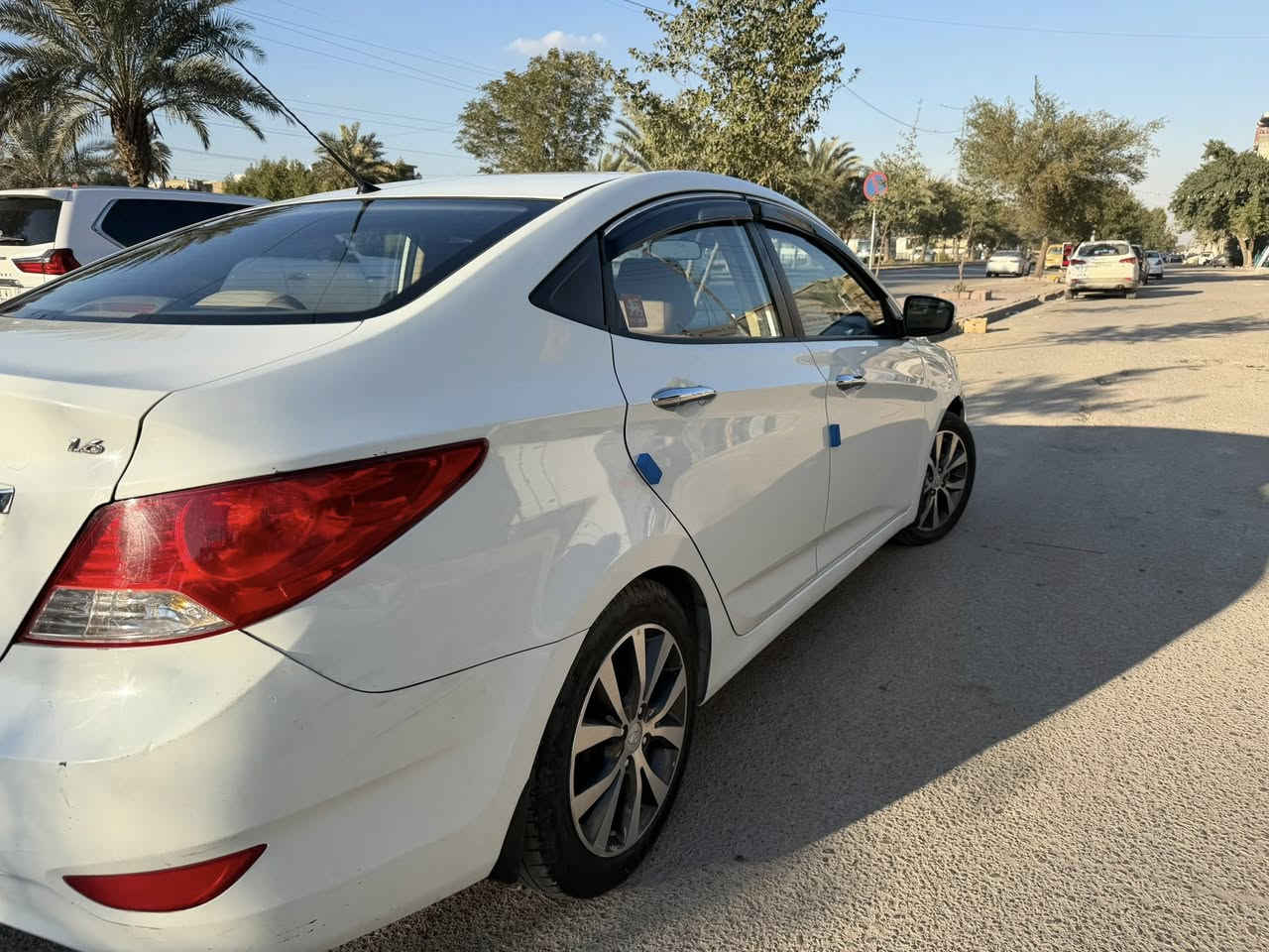 سلام عليكم 
اكسنت ٢٠١٥ خليجي 
محرك ١٦٠٠ دبل قطرة 
رقم بغداد السيارة جديدة 
مابيها نقص السيارة مكفولة من الصبغ 
السياره ماشية ١٤٠ حقيقي 
السونار مرفق بالصور بيها كم بارد 
مكان السياره بغداد البياع 
السعر ١٠٩ وبيها مجال بسيط 
للاستفسار واتساب 
***********
