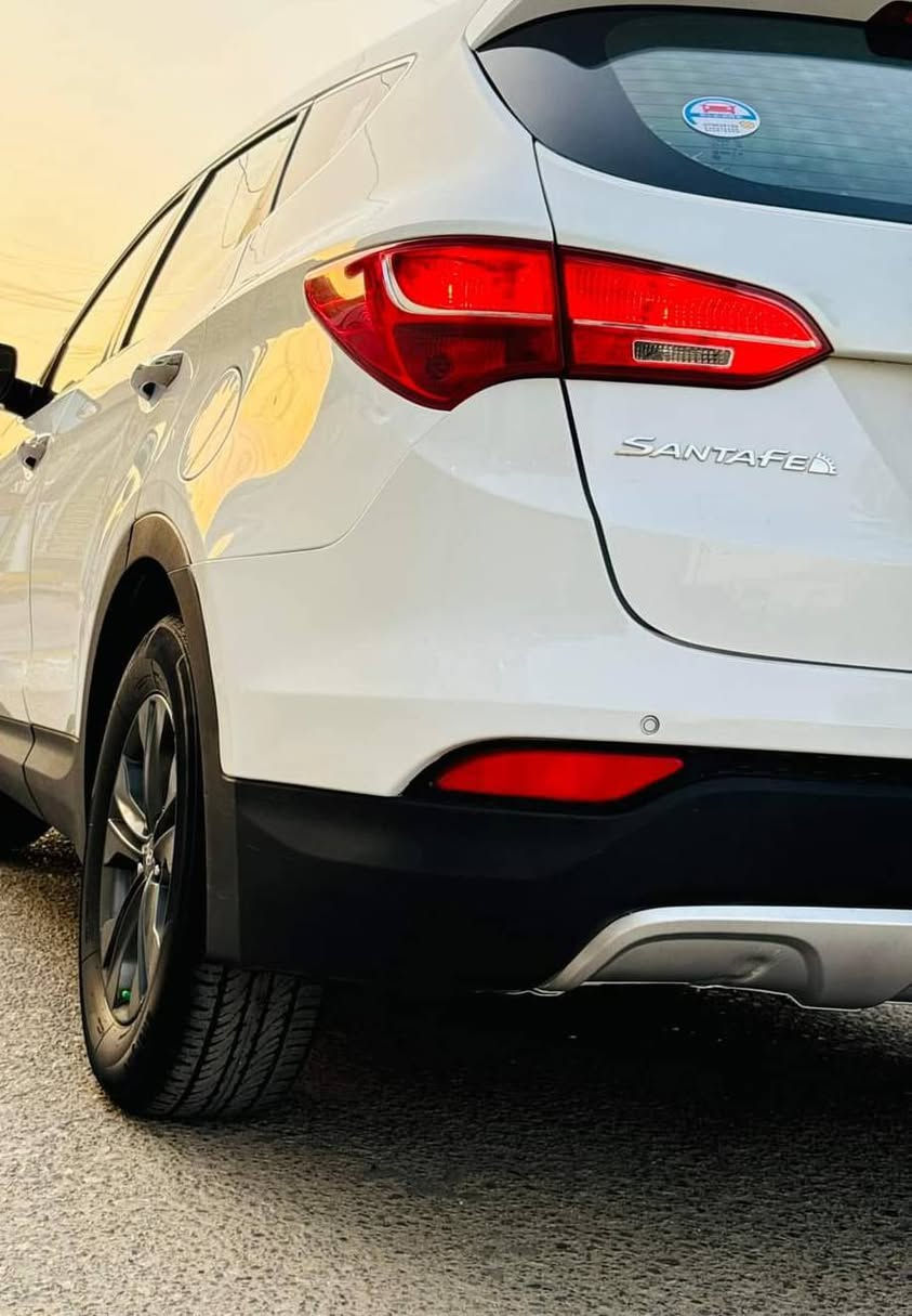 السلام عليكم سنتافي. موديل 16  رقم ذي قار الدولي الجديد سياره نضيفه مكينه وكير مكفولات حداديه جديده
كشنات جلد 
كشنات تدفه
كشن كهرباء 
نظام سبورت 
انظمه ٣ قياده 
مانع تزحلق 
تحديد مسار 
كامره دواره 
شاشه لمس بلاديه 
بلوتو حاكيه اتصال 
تحكم ستيرن جهتين 
الد نهاري منظومه زنون 
مكينه 2400 امريكي
حادثه تبديل بنيد فقط ورش نص الجاملغات الاماميه رش تجميل فقط لابارد ولامعجون 
لسعر 155$ مكان سياره ناصريه مركز
رقم الهاتف ‏‪0786 990 2521‬‏
